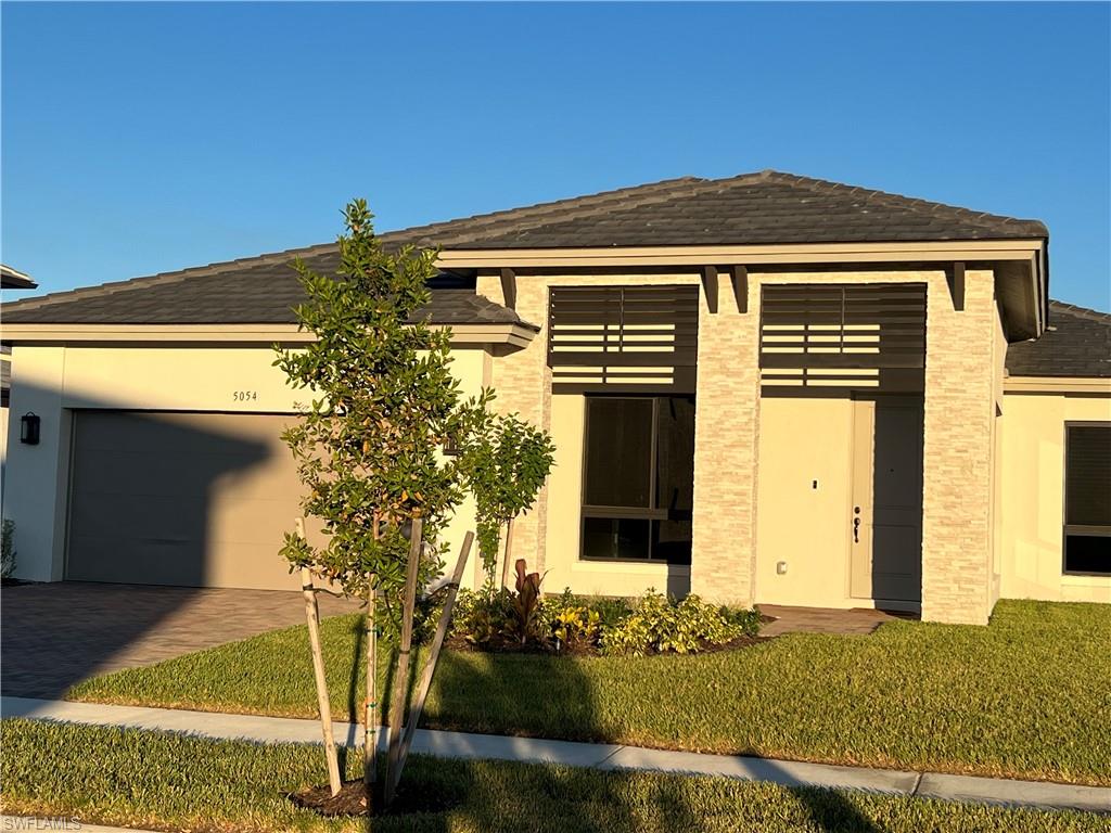 5054 Penella Ave Property Photo