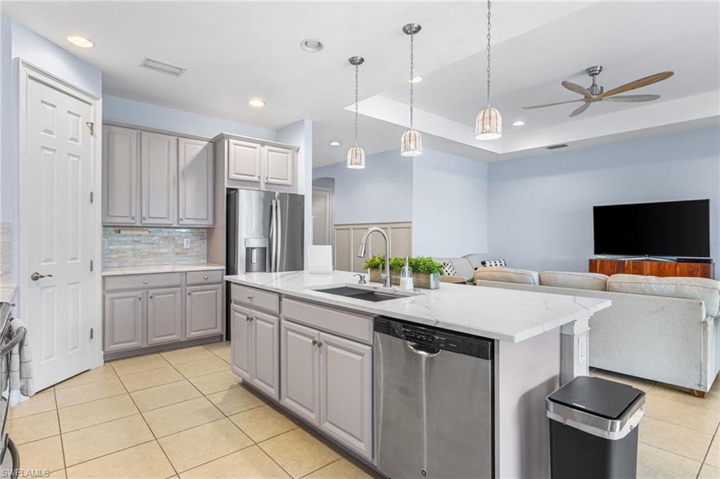 13104 Silver Thorn Loop Property Photo 7
