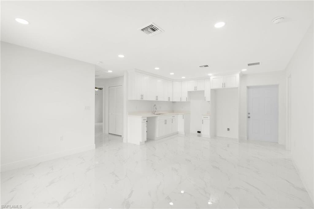 33974 Real Estate Listings Main Image