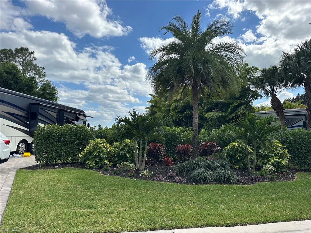 13893 Golden Palms Cir Property Photo