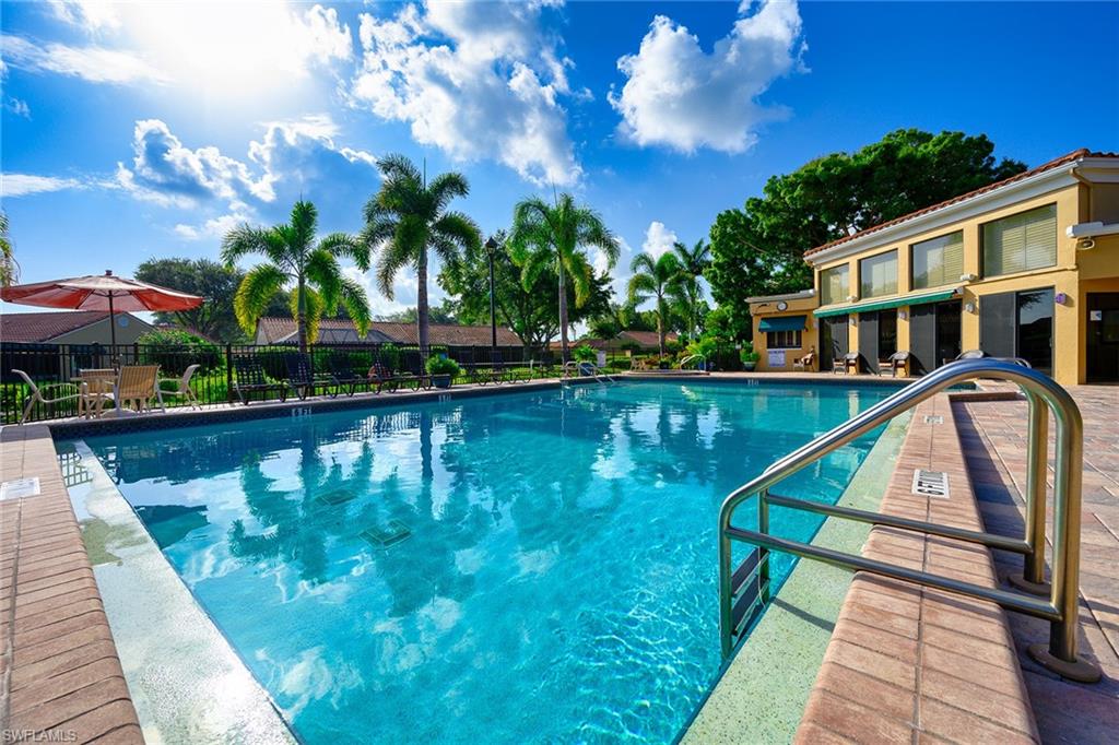 586 Beachwalk Cir # O206 Property Photo 24