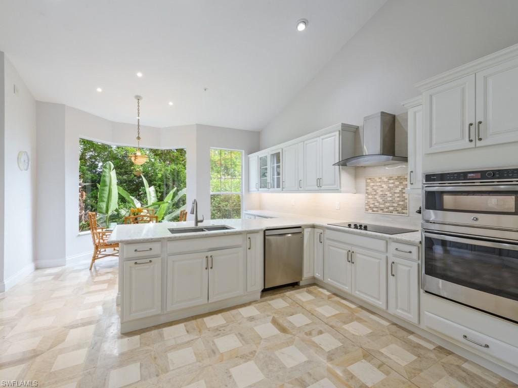 265 Colonade Cir Property Photo