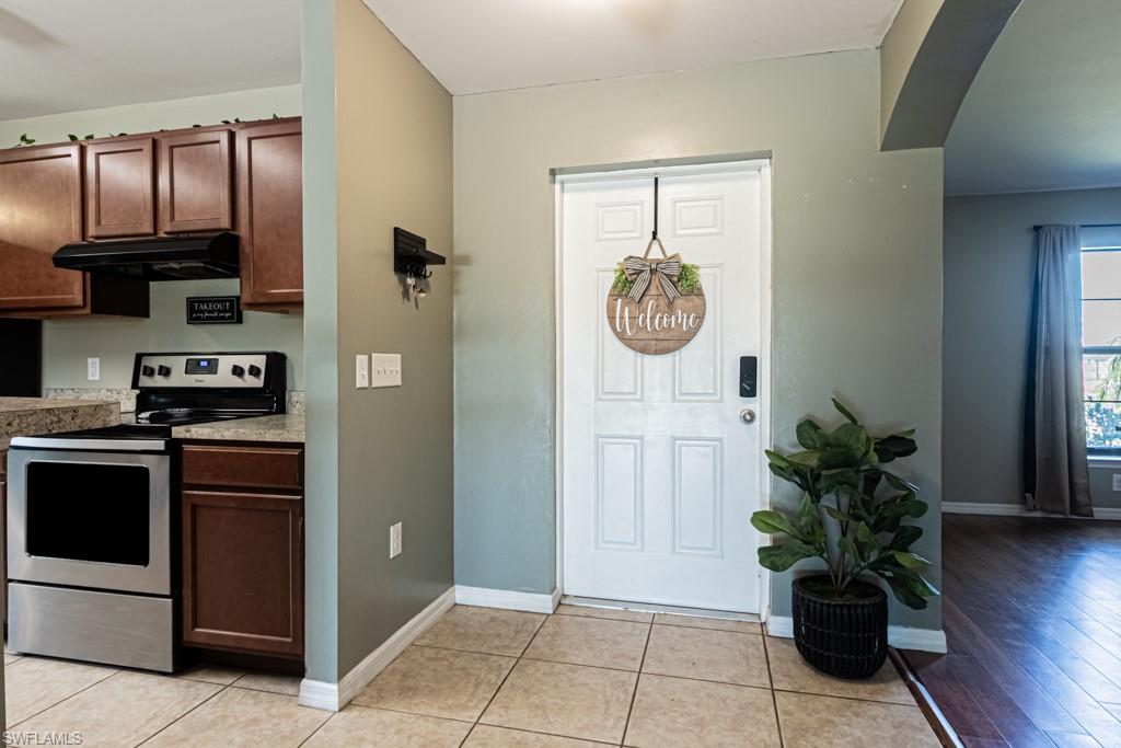 163 Shadow Lakes Dr Property Photo 9