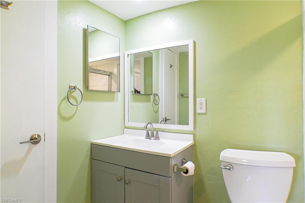 6777 Winkler Rd # 208 Property Photo 7