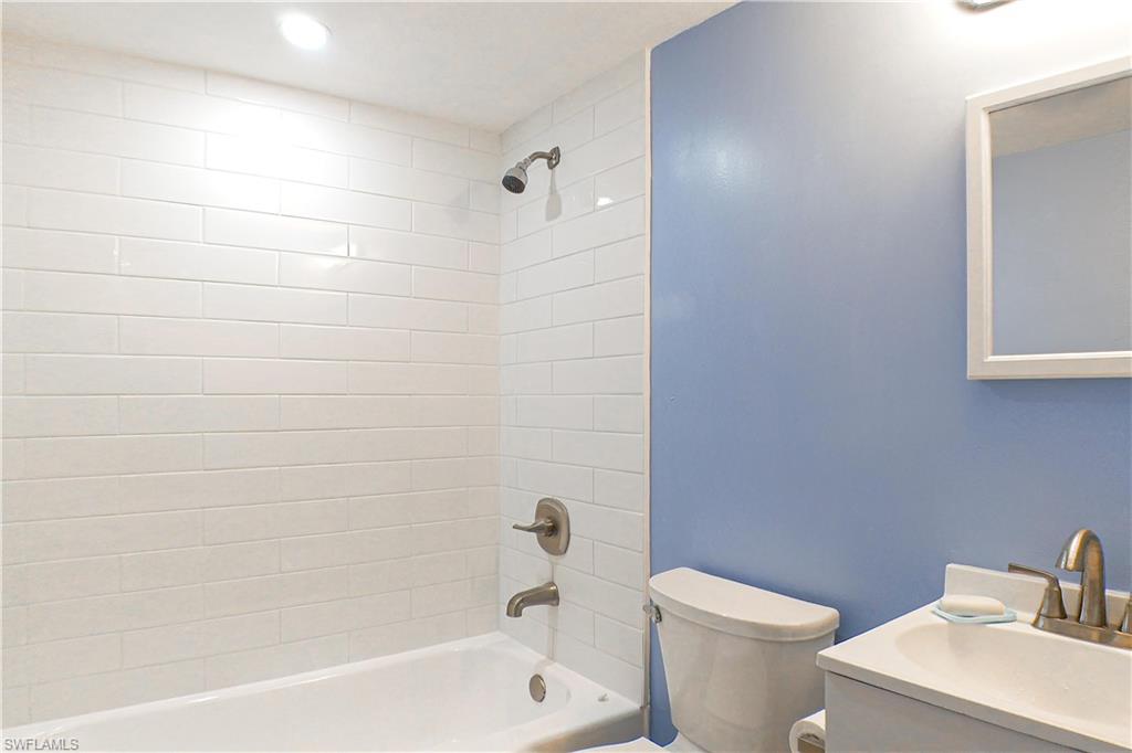 6777 Winkler Rd # 208 Property Photo 11