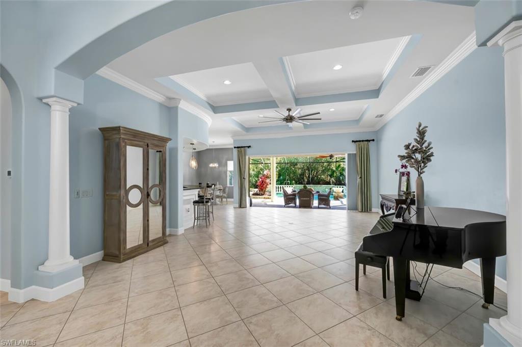 10640 Highgrove Pl Property Photo 8