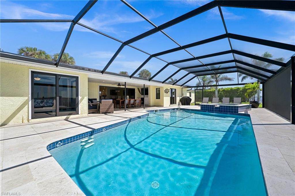 1600 Edith Esplanade Property Photo 8