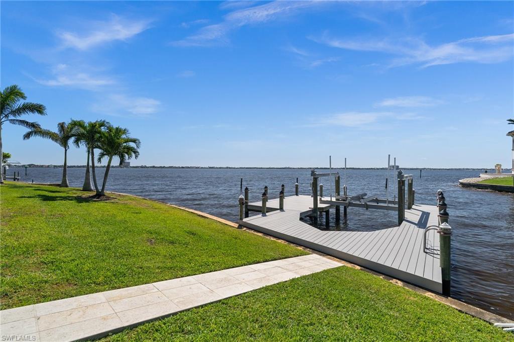1600 Edith Esplanade Property Photo 11