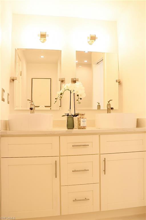 4937 Royal Palm Dr Property Photo 21