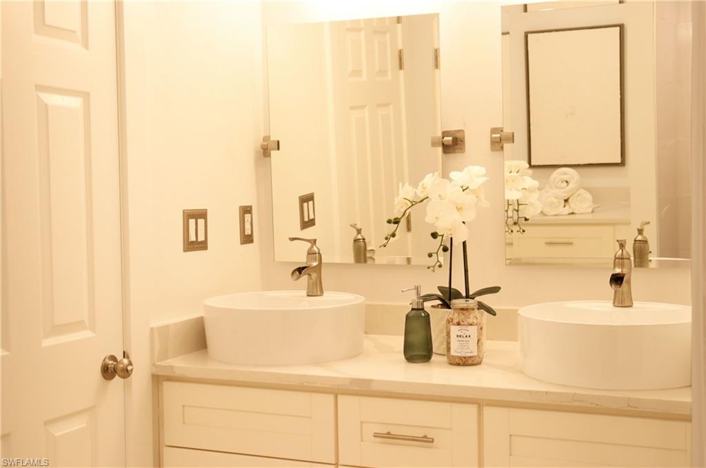 4937 Royal Palm Dr Property Photo 24