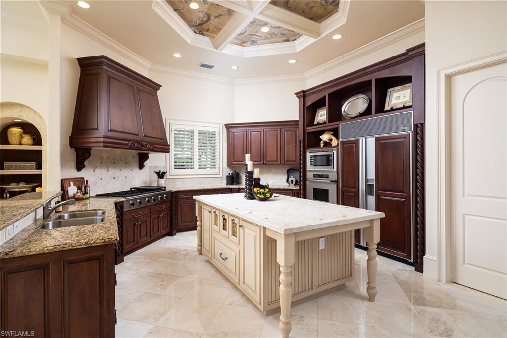 23771 Tuscany Way Property Photo 9