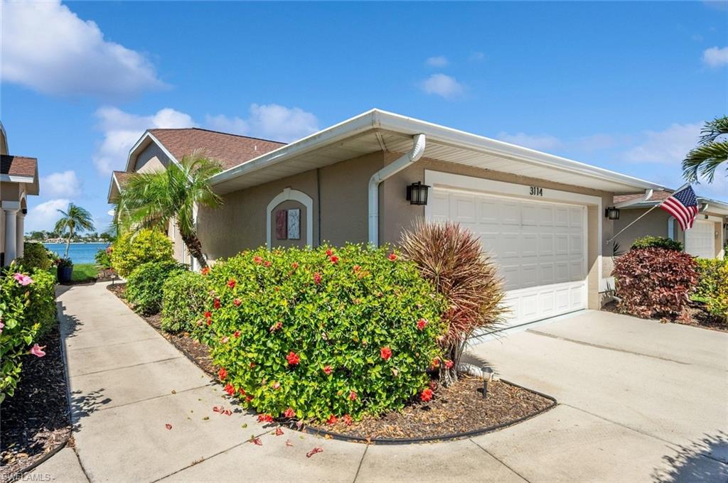 3114 W Crown Pointe Blvd Property Photo