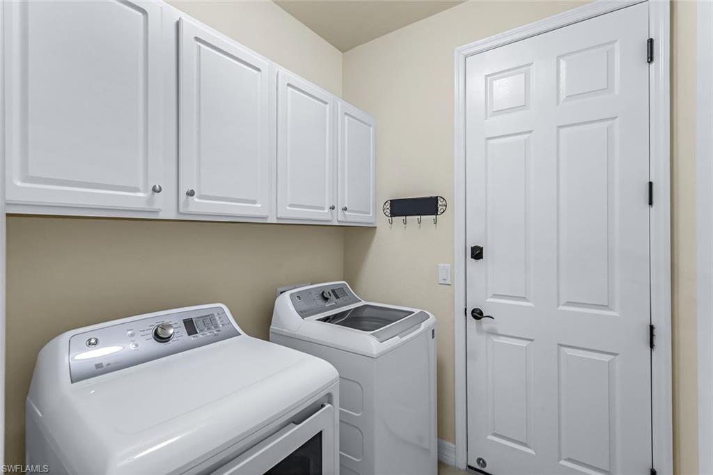 28091 Edenderry Ct Property Photo 16