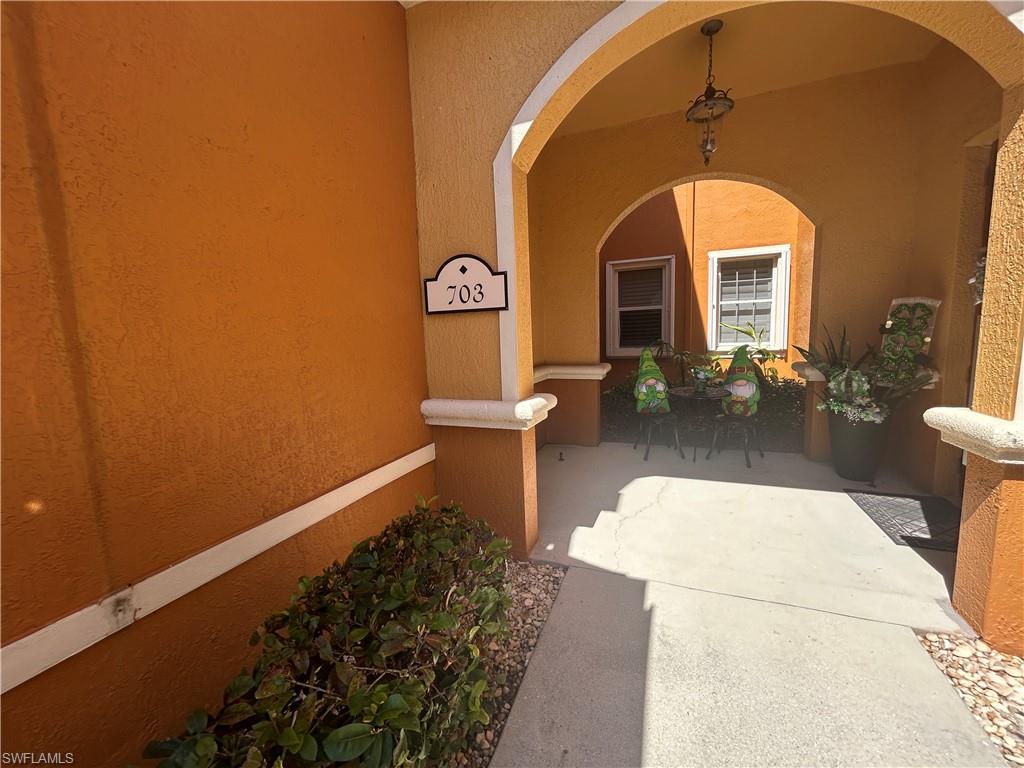 190 Shadroe Cove Cir # 703 Property Photo 6