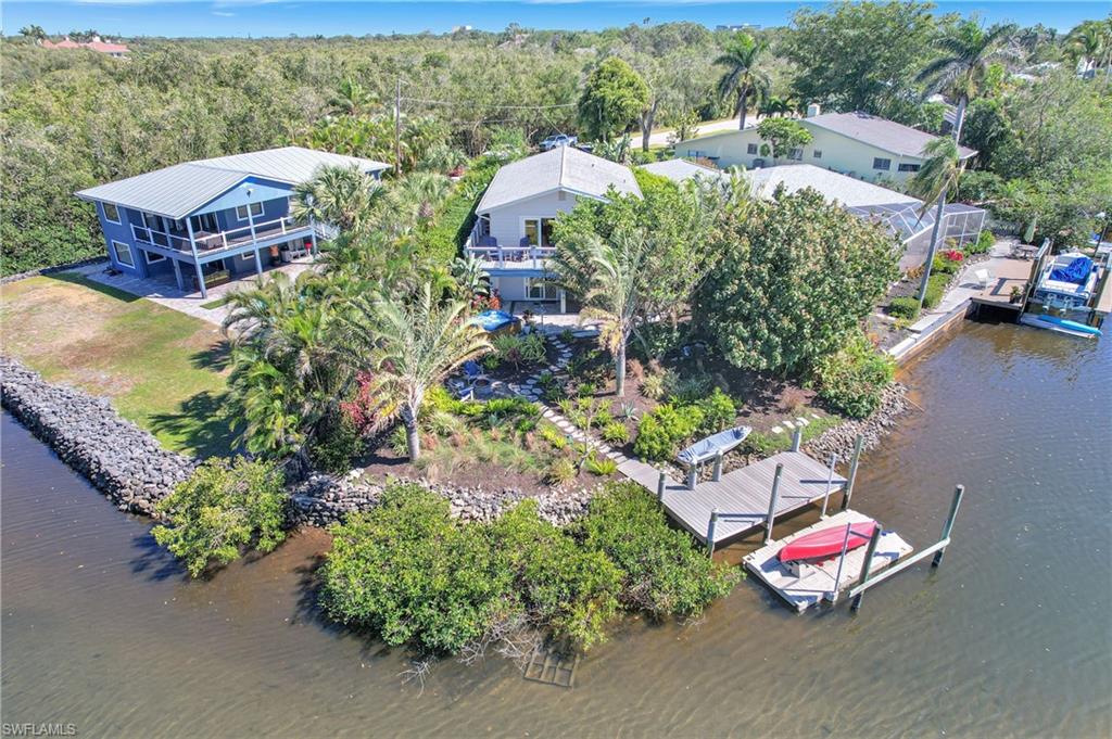 193 Cocohatchee St Property Photo 1
