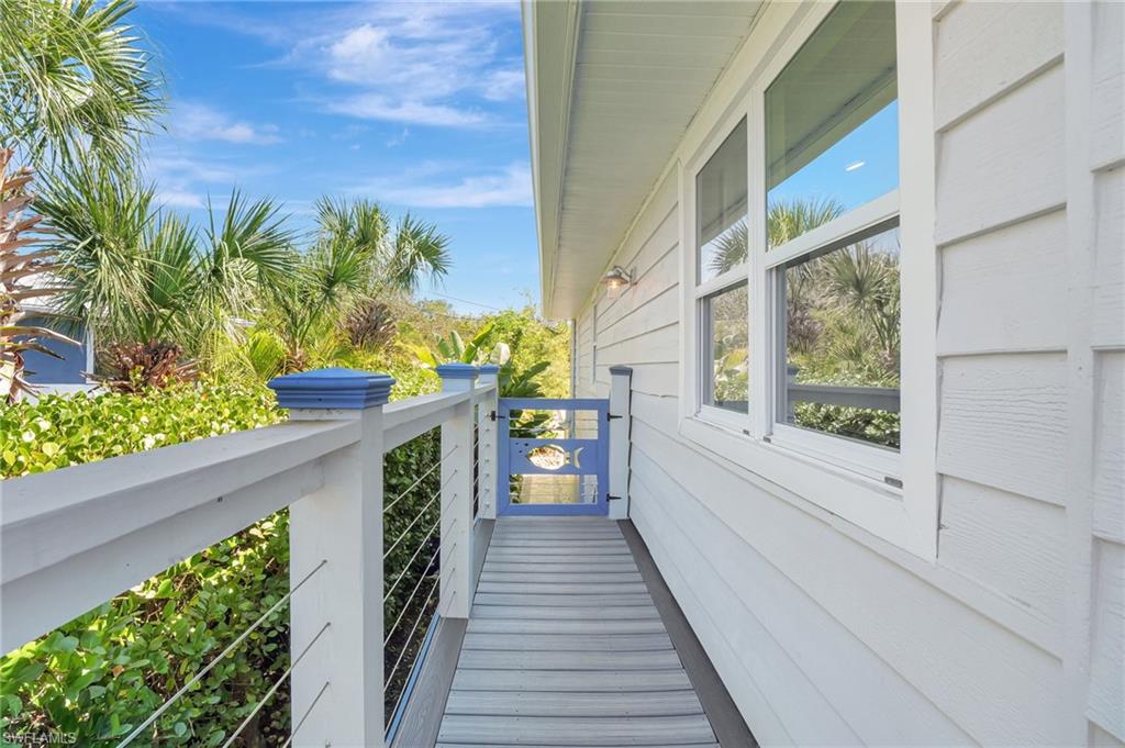 193 Cocohatchee St Property Photo 35