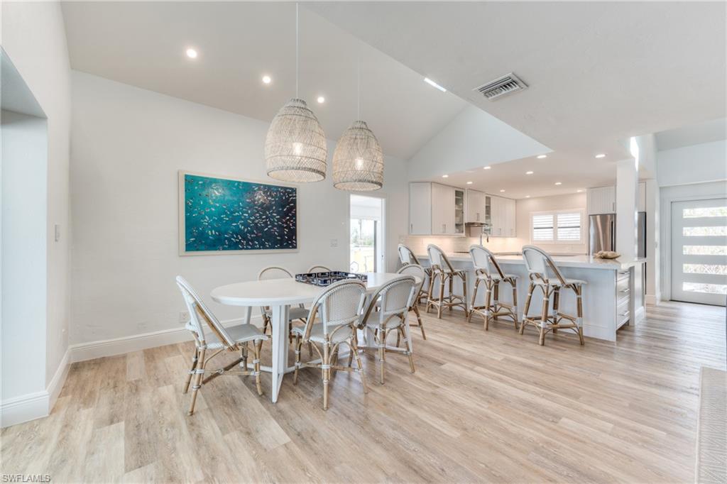 19 Beach Homes Property Photo 10