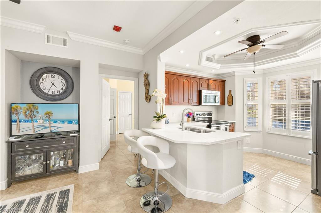 23500 Walden Center Dr # 108 Property Photo