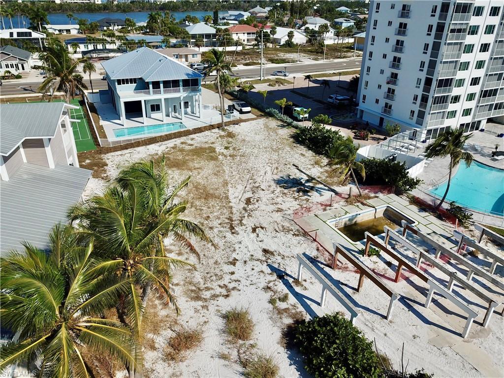 7902 Estero Blvd Property Photo 10