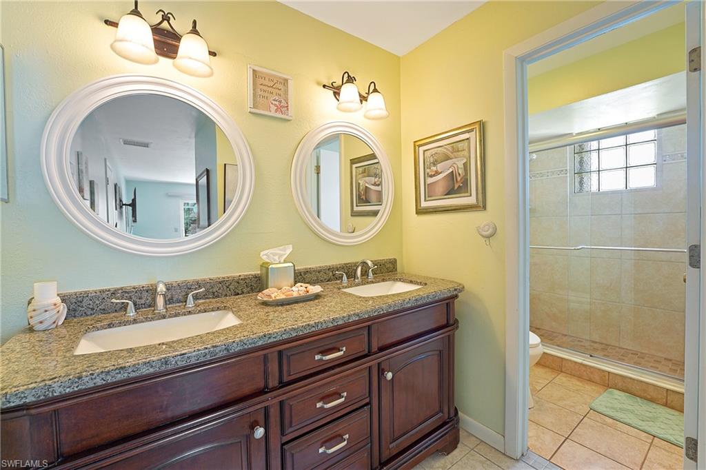 2718 Sw 9th Pl Property Photo 16