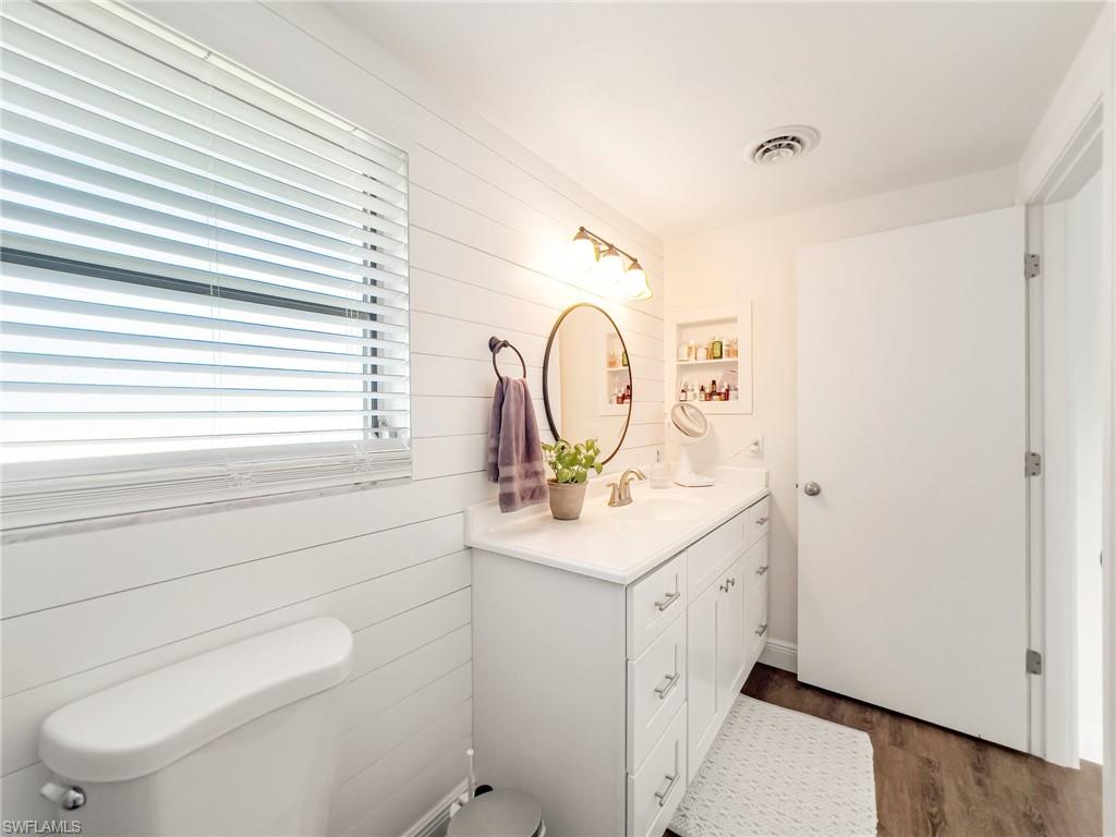 325 San Benito Ave Property Photo 26