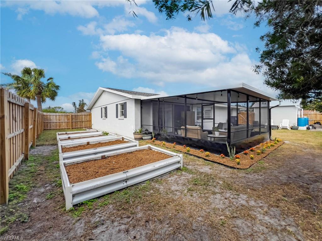 325 San Benito Ave Property Photo 41