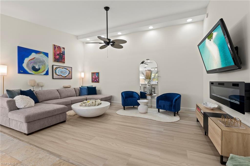 28272 Islet Trl Property Photo 4
