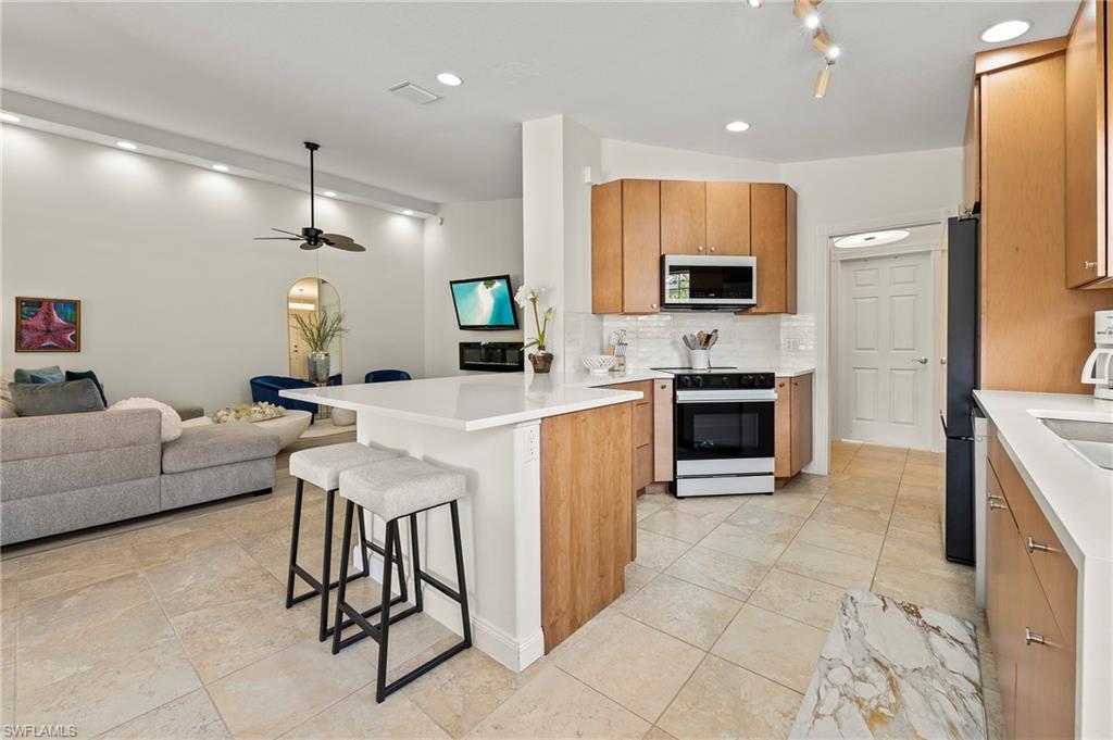 28272 Islet Trl Property Photo 7