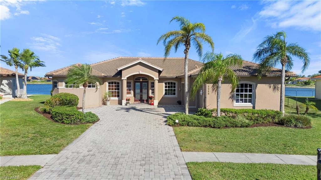 2225 Valencia Lakes Cir Property Photo