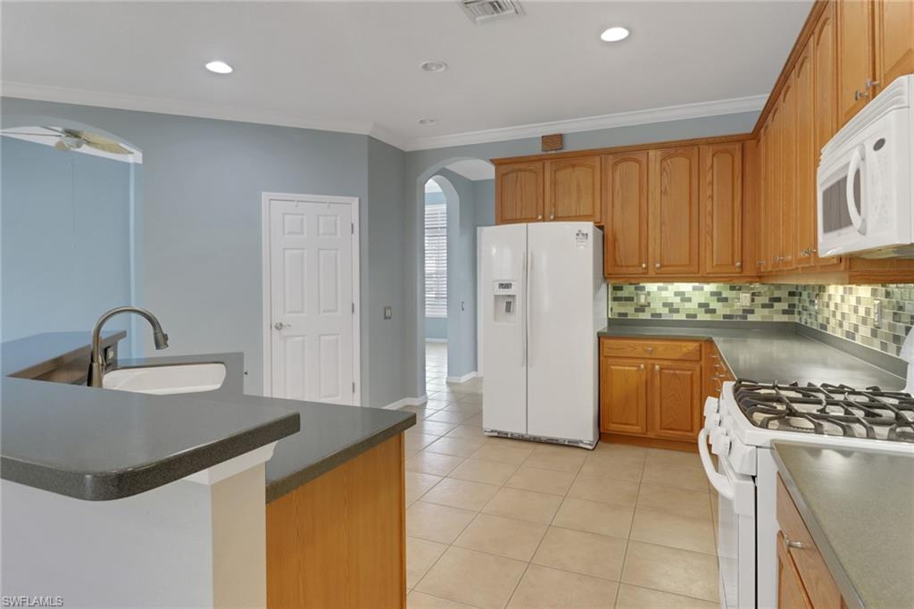 24840 Divot Dr Property Photo 11