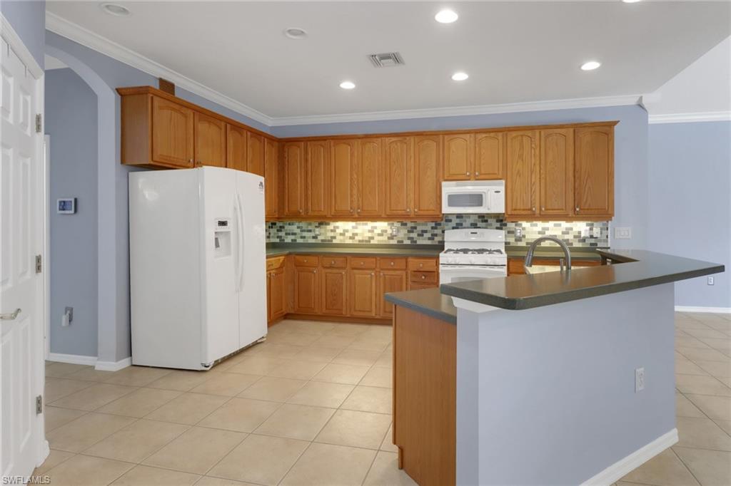 24840 Divot Dr Property Photo 13
