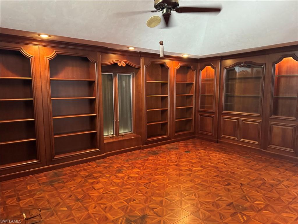 164 Edgemere Way S Property Photo 14
