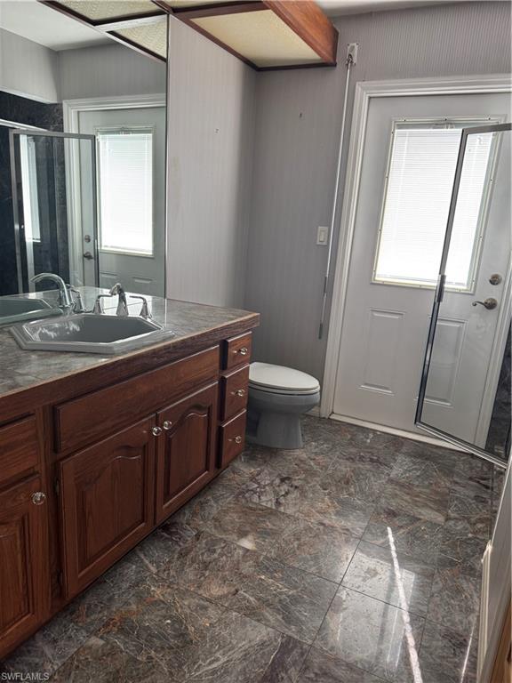 164 Edgemere Way S Property Photo 16