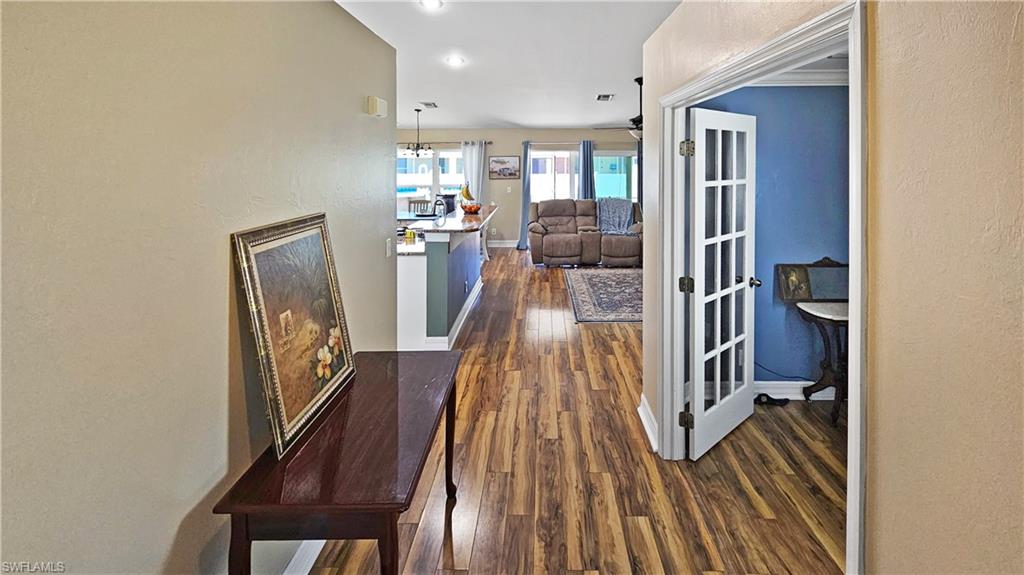 1505 N Gator Cir Property Photo 7