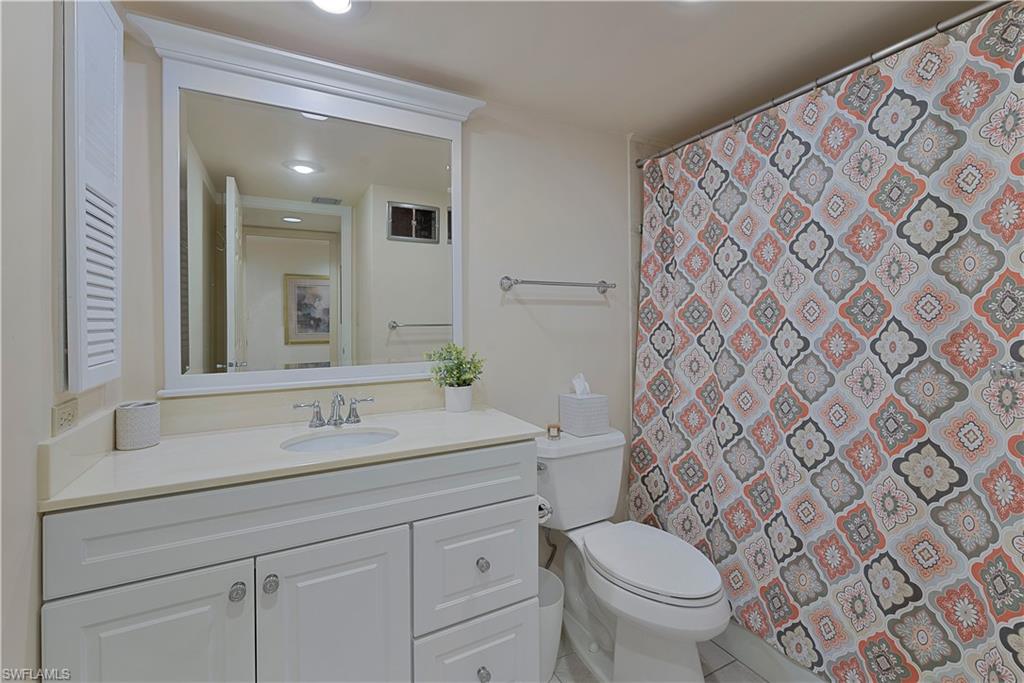 200 Wyndemere Way # B302 Property Photo 16