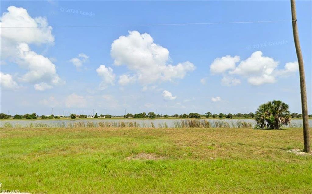 74 Willow Rd Property Photo