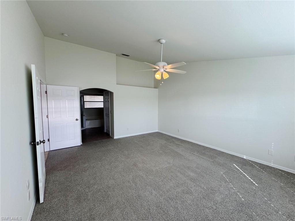 906 Sw 11th Ct Property Photo 13