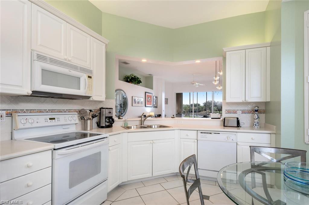 2383 Ravenna Blvd # 202 Property Photo 14