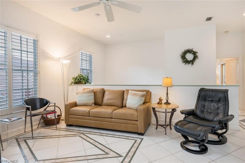 2383 Ravenna Blvd # 202 Property Photo 17