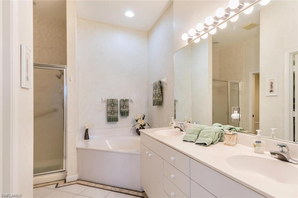 2383 Ravenna Blvd # 202 Property Photo 28