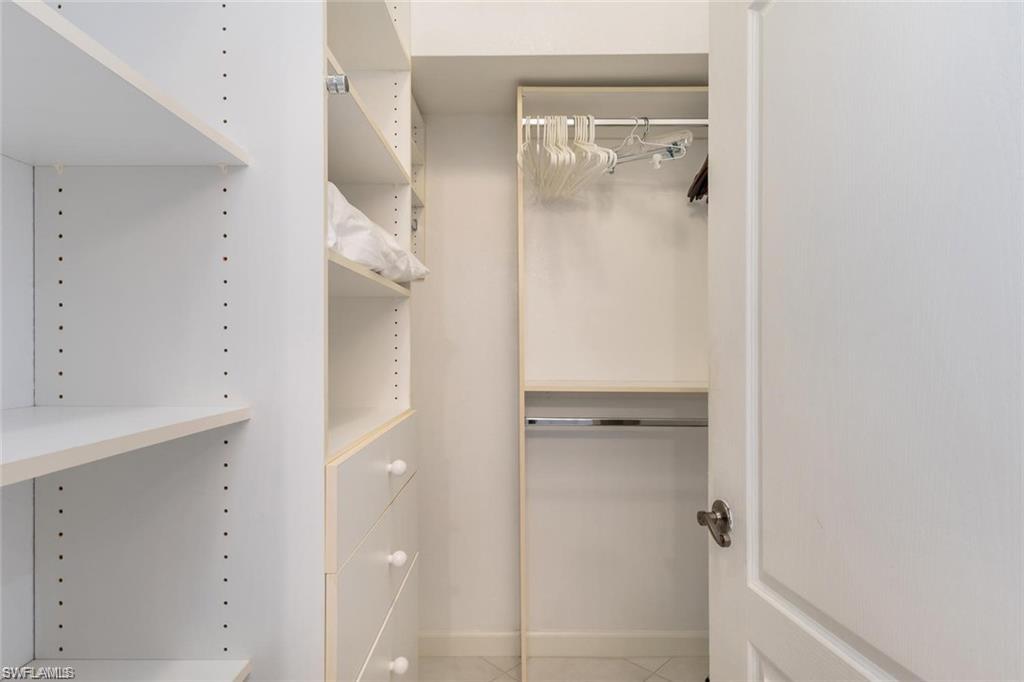 2383 Ravenna Blvd # 202 Property Photo 29