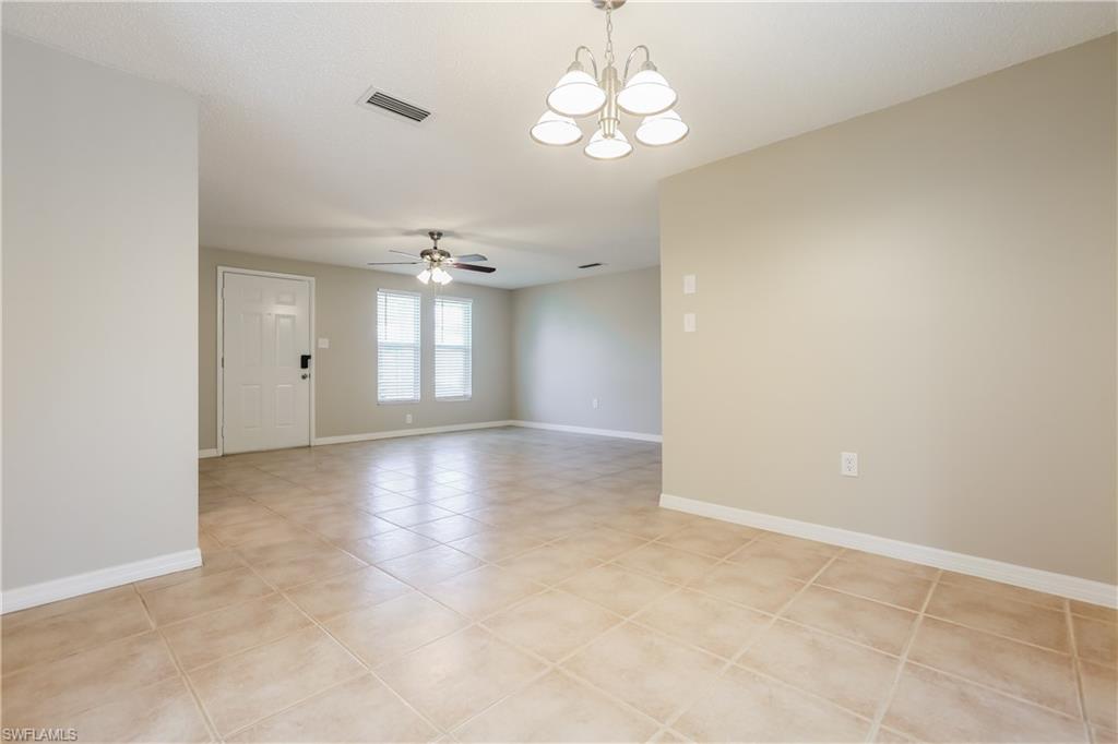 2442 Dando St Property Photo 5