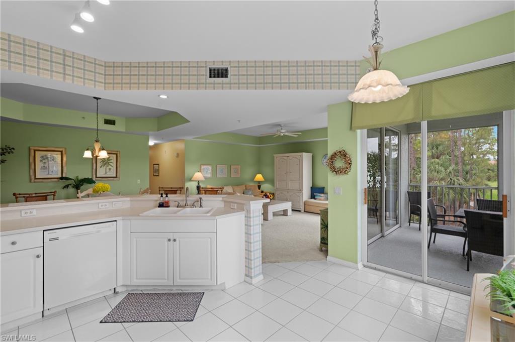 3960 Loblolly Bay Dr # 202 Property Photo 9