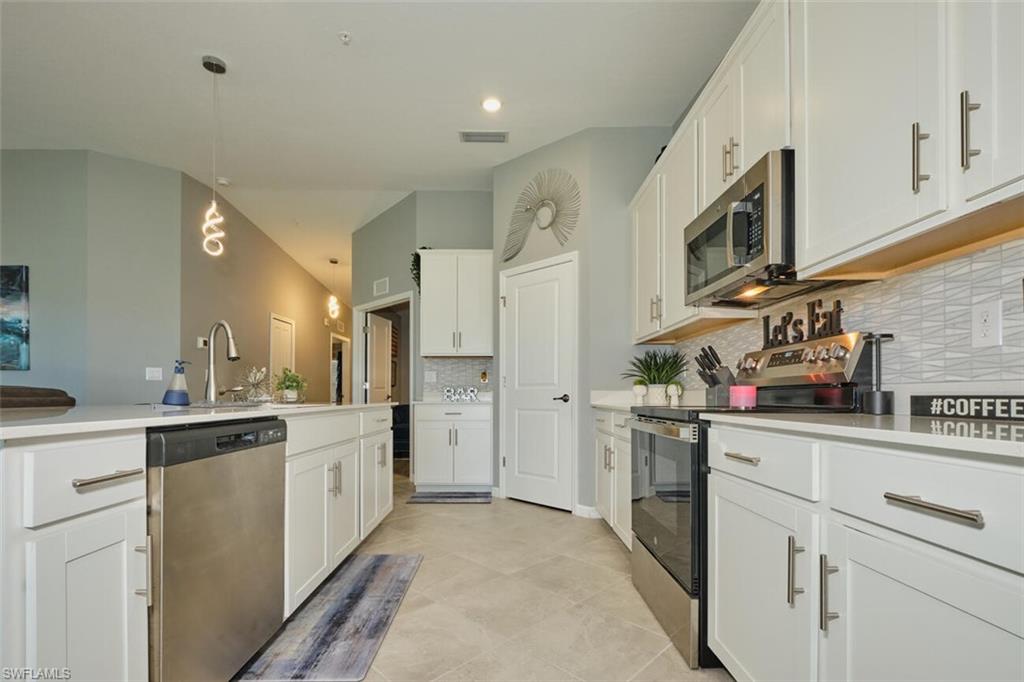 14281 Heritage Landing Blvd # 1426 Property Photo 10