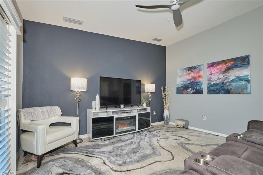 14281 Heritage Landing Blvd # 1426 Property Photo 13