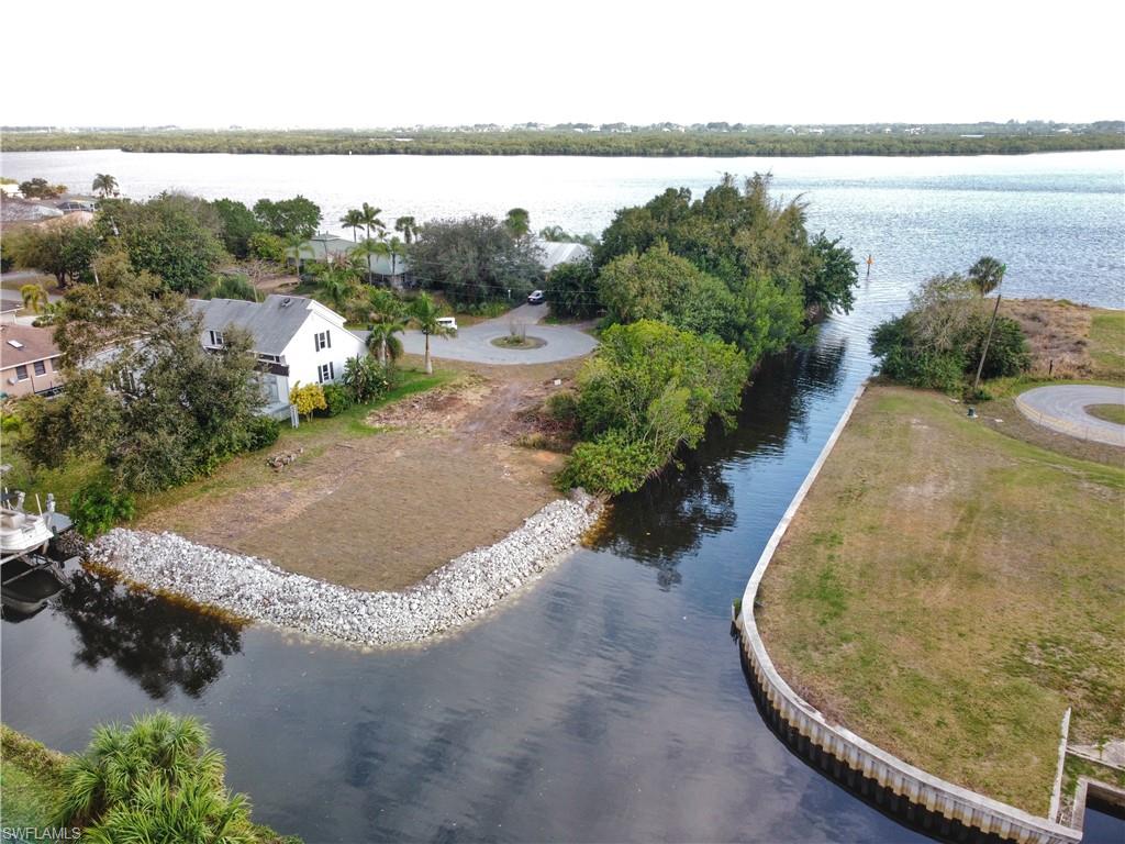 3295 Peace River Dr Property Photo 7