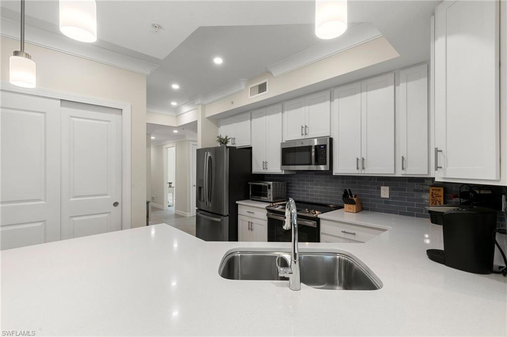 238 Indies Dr E # 101 Property Photo 11