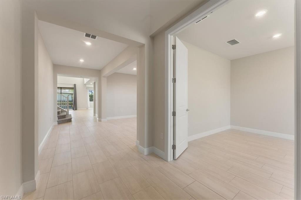 17449 Ashcomb Way Property Photo 4