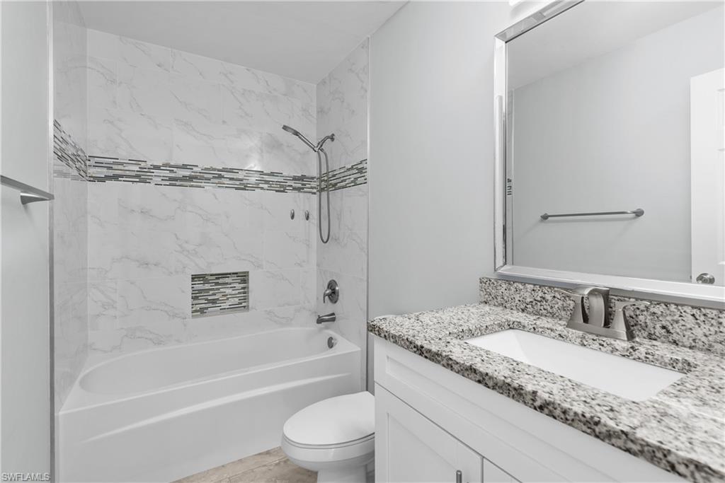 627 Se 12th Ave # 127 Property Photo 5