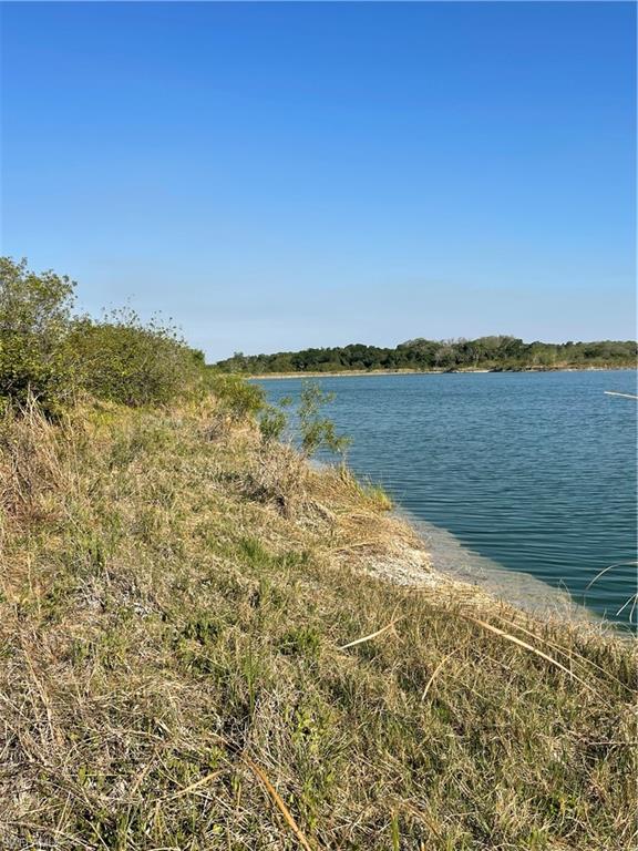 8039 Sunrise Cir Property Photo 3